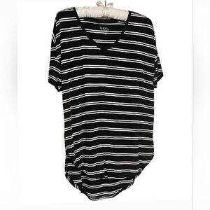 Time & Tru Black Shirt Top Black White Striped Short Sleeve Top Size S EUC